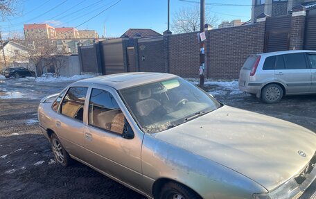 Opel Vectra A, 1989 год, 90 000 рублей, 1 фотография