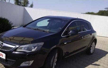 Opel Astra J, 2010 год, 700 000 рублей, 12 фотография