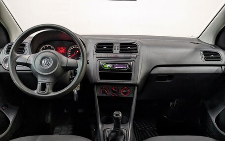 Volkswagen Polo VI (EU Market), 2012 год, 865 000 рублей, 14 фотография