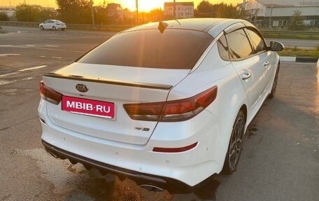 KIA Optima IV, 2018 год, 1 840 000 рублей, 2 фотография