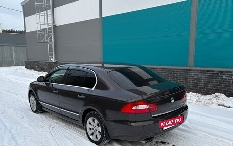 Skoda Superb III рестайлинг, 2011 год, 895 000 рублей, 4 фотография