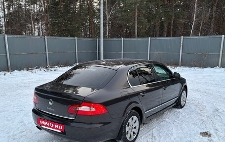 Skoda Superb III рестайлинг, 2011 год, 895 000 рублей, 18 фотография