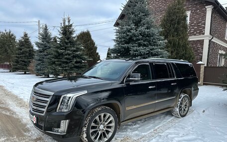 Cadillac Escalade IV, 2019 год, 6 670 000 рублей, 3 фотография