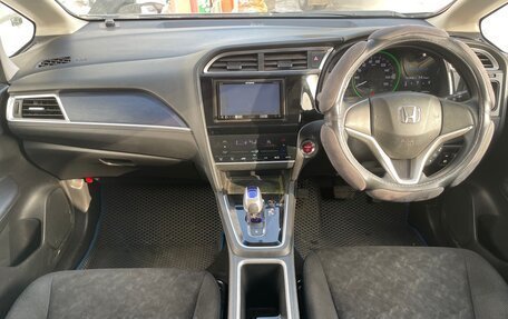 Honda Shuttle II, 2016 год, 1 336 000 рублей, 16 фотография