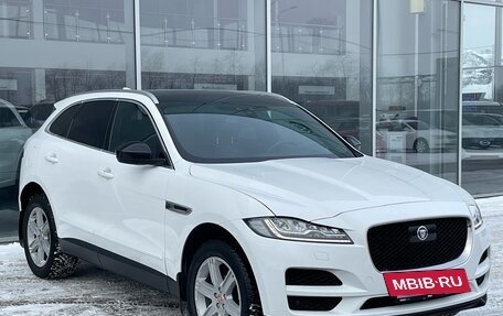 Jaguar F-Pace, 2016 год, 2 880 000 рублей, 3 фотография