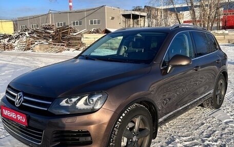 Volkswagen Touareg III, 2011 год, 2 290 000 рублей, 1 фотография