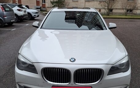 BMW 7 серия, 2011 год, 3 000 000 рублей, 3 фотография