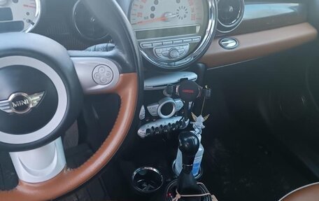 MINI Hatch, 2010 год, 1 300 000 рублей, 16 фотография