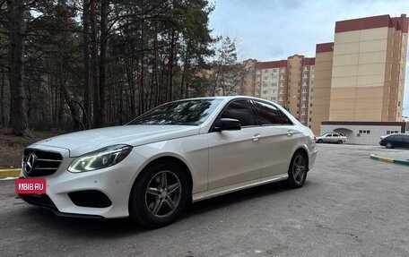 Mercedes-Benz E-Класс, 2015 год, 1 830 000 рублей, 3 фотография