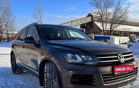 Volkswagen Touareg III, 2011 год, 2 290 000 рублей, 4 фотография