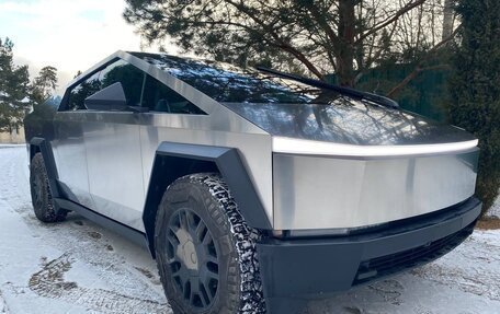 Tesla Cybertruck, 2024 год, 25 990 000 рублей, 3 фотография