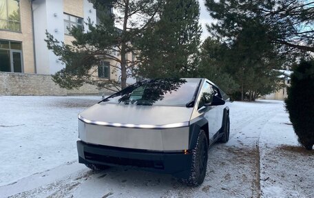 Tesla Cybertruck, 2024 год, 25 990 000 рублей, 7 фотография