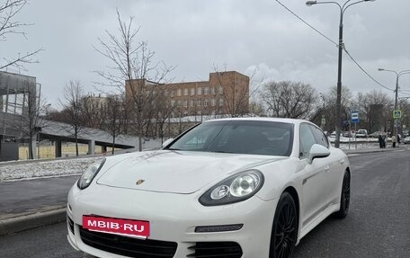 Porsche Panamera II рестайлинг, 2011 год, 2 150 000 рублей, 2 фотография