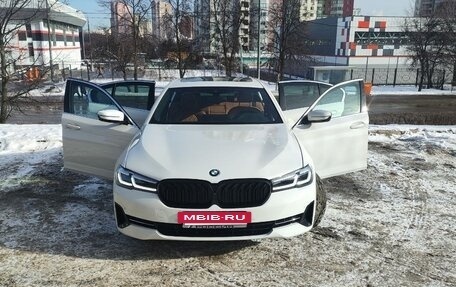 BMW 5 серия, 2020 год, 5 100 000 рублей, 2 фотография