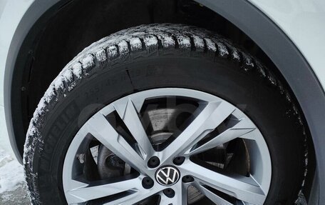 Volkswagen Tiguan II, 2021 год, 2 790 000 рублей, 12 фотография