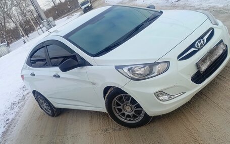 Hyundai Solaris II рестайлинг, 2012 год, 760 000 рублей, 7 фотография