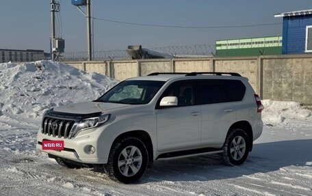 Toyota Land Cruiser Prado 150 рестайлинг 2, 2015 год, 3 900 000 рублей, 22 фотография