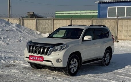 Toyota Land Cruiser Prado 150 рестайлинг 2, 2015 год, 3 900 000 рублей, 23 фотография