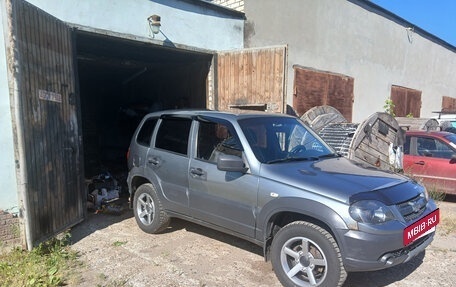 Chevrolet Niva I рестайлинг, 2013 год, 450 000 рублей, 3 фотография