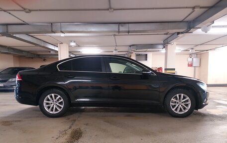 Volkswagen Passat B8 рестайлинг, 2018 год, 2 690 000 рублей, 2 фотография