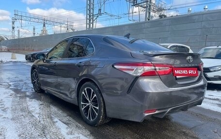 Toyota Camry, 2020 год, 3 000 000 рублей, 5 фотография