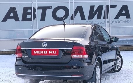 Volkswagen Polo VI (EU Market), 2017 год, 1 214 000 рублей, 2 фотография