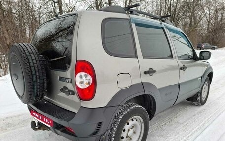 Chevrolet Niva I рестайлинг, 2015 год, 690 000 рублей, 5 фотография