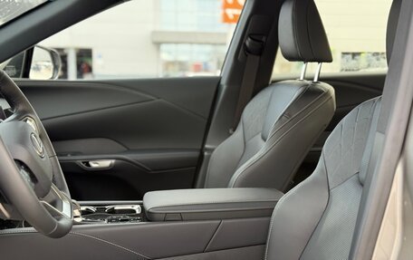 Lexus RX IV рестайлинг, 2024 год, 10 650 000 рублей, 6 фотография