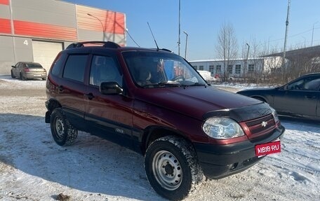 Chevrolet Niva I рестайлинг, 2004 год, 325 000 рублей, 1 фотография