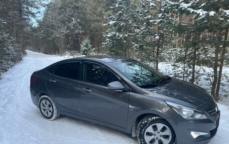 Hyundai Solaris II рестайлинг, 2015 год, 1 470 000 рублей, 3 фотография