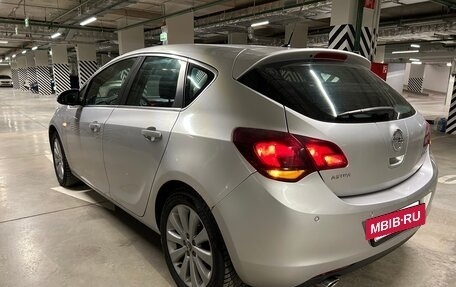 Opel Astra J, 2012 год, 1 040 000 рублей, 3 фотография