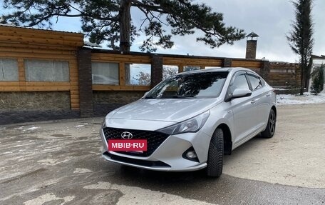 Hyundai Solaris II рестайлинг, 2021 год, 1 650 000 рублей, 5 фотография