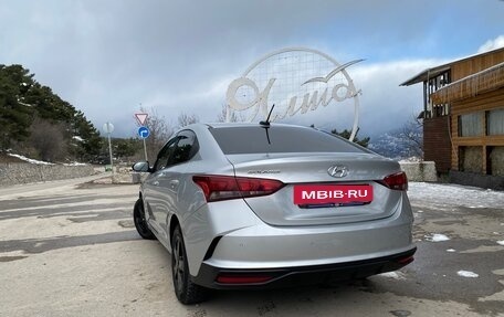 Hyundai Solaris II рестайлинг, 2021 год, 1 650 000 рублей, 8 фотография