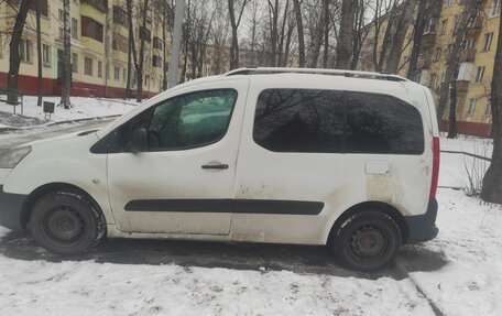 Peugeot Partner II рестайлинг 2, 2012 год, 565 000 рублей, 2 фотография