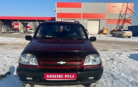 Chevrolet Niva I рестайлинг, 2004 год, 325 000 рублей, 2 фотография