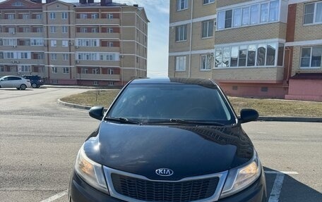 KIA Rio III рестайлинг, 2013 год, 845 000 рублей, 33 фотография