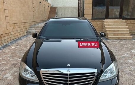 Mercedes-Benz S-Класс, 2010 год, 4 000 000 рублей, 2 фотография