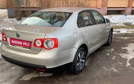 Volkswagen Jetta VI, 2008 год, 730 000 рублей, 6 фотография