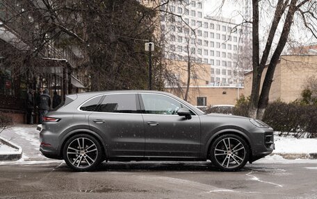 Porsche Cayenne III, 2024 год, 21 000 000 рублей, 3 фотография