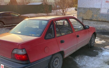 Daewoo Nexia I рестайлинг, 2002 год, 220 000 рублей, 4 фотография