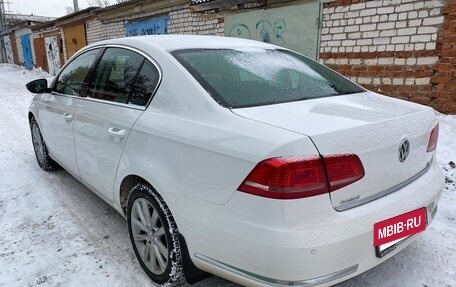 Volkswagen Passat B7, 2011 год, 1 050 000 рублей, 2 фотография