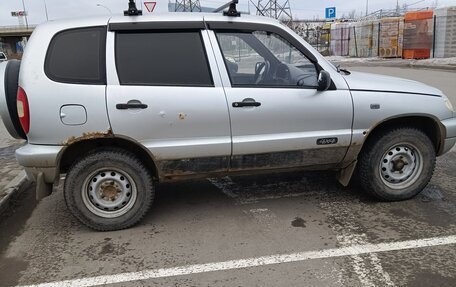 Chevrolet Niva I рестайлинг, 2005 год, 250 000 рублей, 3 фотография