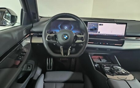 BMW 5 серия, 2023 год, 12 000 000 рублей, 4 фотография