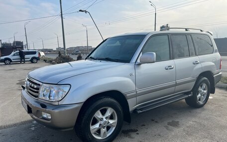 Toyota Land Cruiser 100 рестайлинг 2, 2005 год, 1 950 000 рублей, 2 фотография