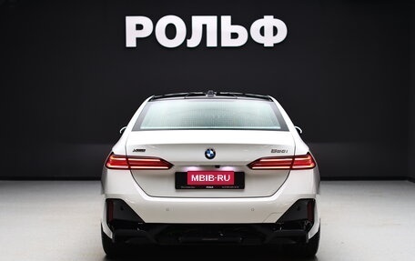 BMW 5 серия, 2024 год, 9 790 000 рублей, 4 фотография