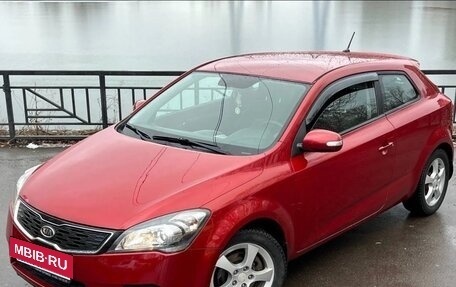 KIA cee'd I рестайлинг, 2011 год, 850 000 рублей, 17 фотография