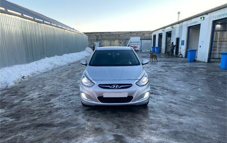 Hyundai Solaris II рестайлинг, 2013 год, 575 000 рублей, 4 фотография