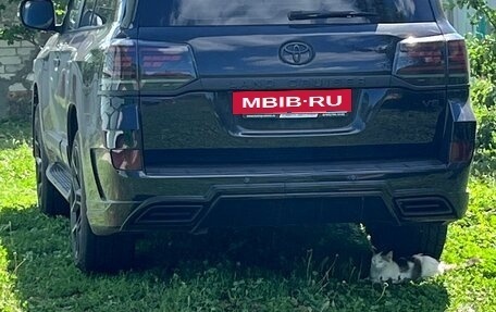 Toyota Land Cruiser 200, 2013 год, 5 000 000 рублей, 3 фотография