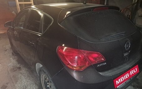 Opel Astra J, 2013 год, 760 000 рублей, 4 фотография