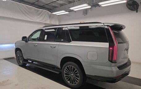 Cadillac Escalade V, 2025 год, 21 900 000 рублей, 10 фотография